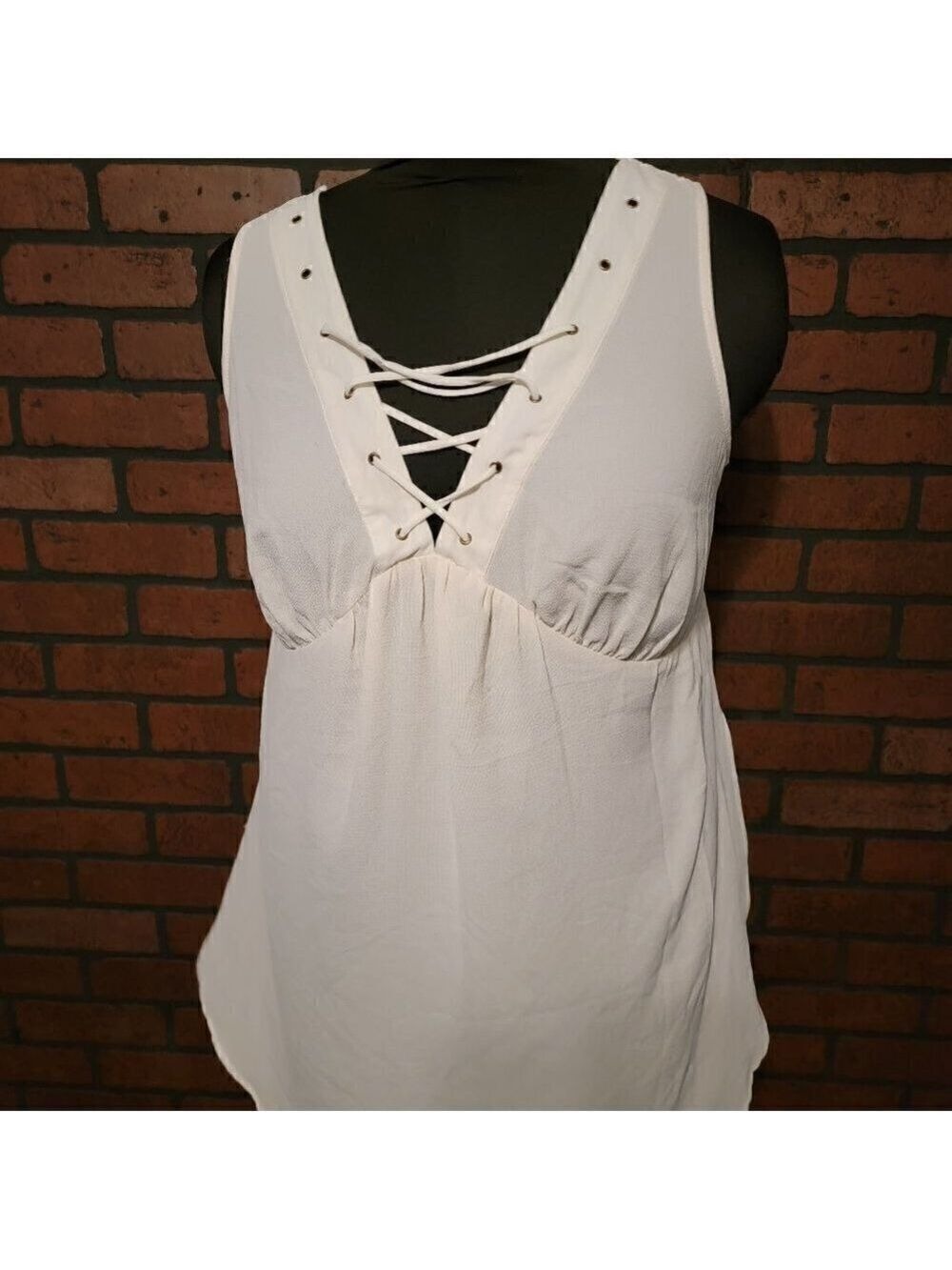Free 2 Luv (Altar'd State)-Sleeveless Mixed Material Blouse lace and polyester